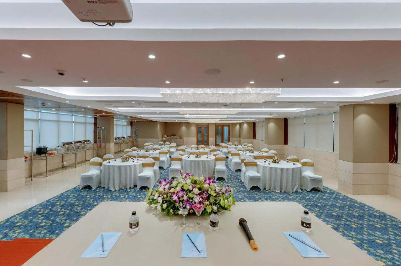 The Fern Residency Turbhe Hotel Navi Mumbai Exterior photo